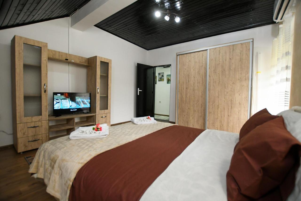 Apartman Pejovic Kladovo Buitenkant foto